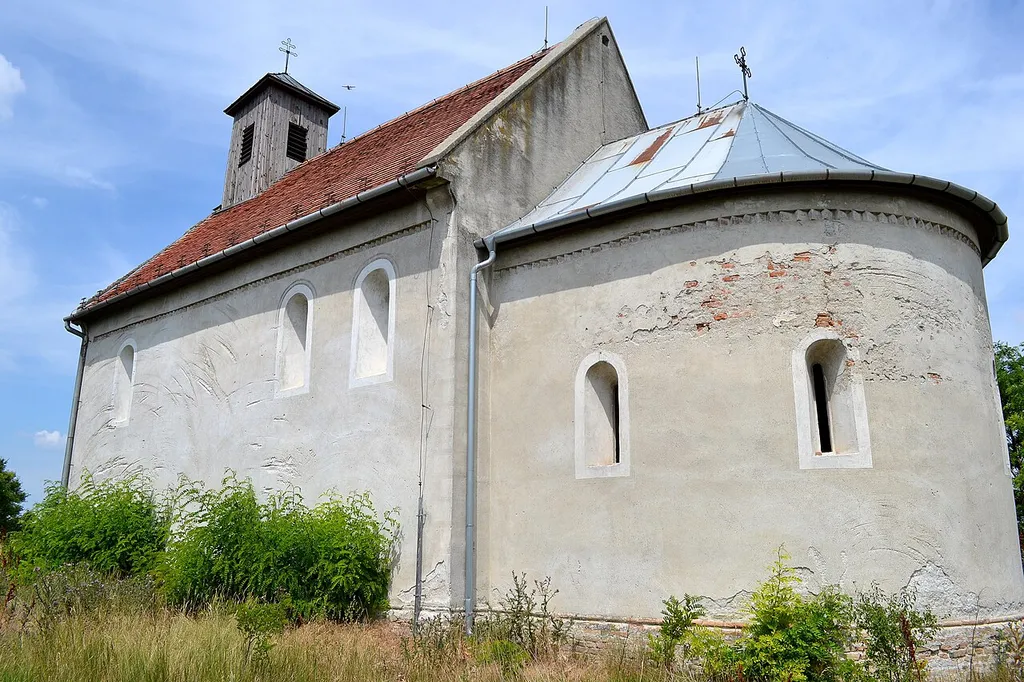 This media shows the protected monument with the number 201-106/0 CHMSK/201-106/0,CHMSK/201-106(other) in the Slovak Republic.