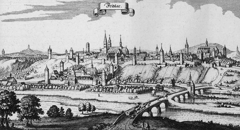 This is a scan of the historical document: Title: Fritzlar - Topographia Hassiae language: german