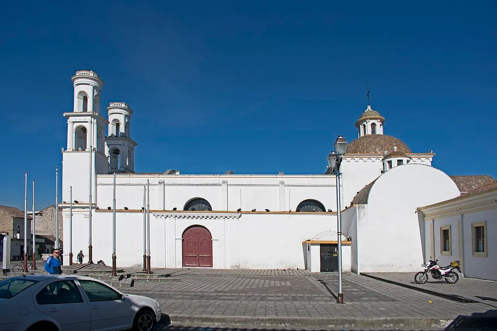 Church of Santo Domingo seen from the east, Latacunga, Cotopaxi, Ecuador