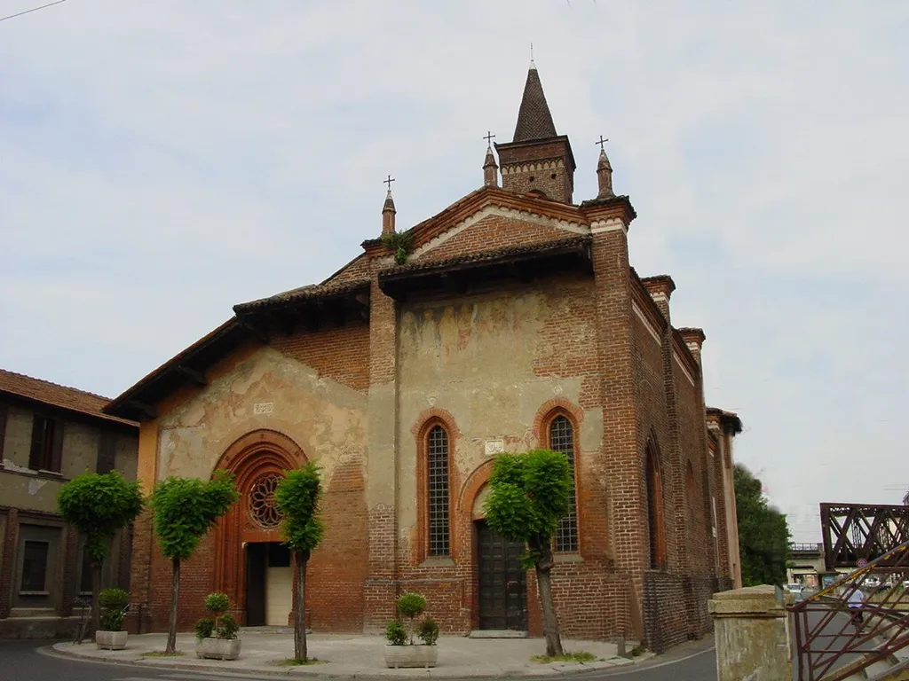 Facciata della Chiesa di San Cristoforo in Milano - Italia