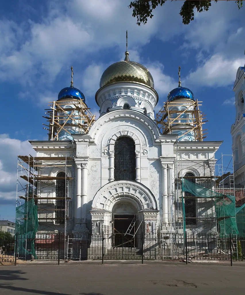 Dormition Cathedral in Maloyaroslavets. Architects: M. D. Sklovsky (design), B. A. Savitsky (construction management).