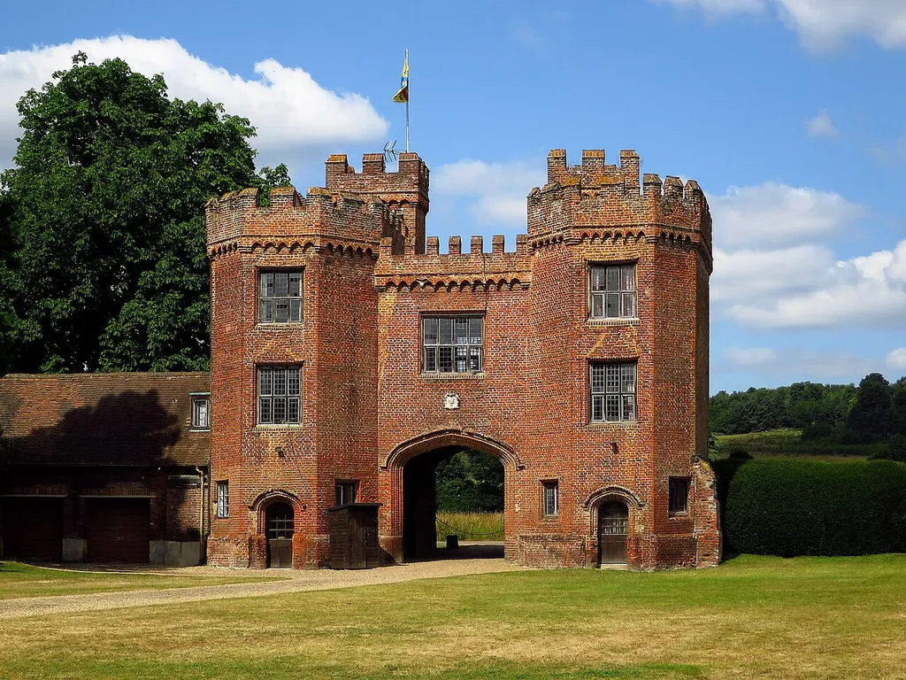 Lullingstone Castle gateway, Kent, England. .mw-parser-output .messagebox{margin:4px 0;width:auto;border-collapse:collapse;border:2px solid var(--border-color-progressive,#6485d1);background-color:var(--background-color-neutral-subtle,#fbfcff);color:var(--color-base,#202122);box-sizing:border-box;border-inline-start-width:8px}.mw-parser-output .messagebox.mbox-small{font-size:88%;line-height:1.25em}.mw-parser-output .mbox-warning,.mw-parser-output .mbox-speedy{border:2px solid var(--border-color-error,#b22222);background:var(--background-color-error-subtle,#ffdbdb);border-inline-start-width:8px}.mw-parser-output .mbox-serious,.mw-parser-output .mbox-delete,.mw-parser-output .mbox-stop{border:2px solid var(--border-color-error,#b22222);border-inline-start-width:8px}.mw-parser-output .mbox-issue,.mw-parser-output .mbox-content{border:2px solid #f28500;background:var(--background-color-warning-subtle,#ffe);border-inline-start-width:8px}.mw-parser-output .mbox-query,.mw-parser-output .mbox-style{border:2px solid #f4c430;background:var(--background-color-warning-subtle,#ffe);border-inline-start-width:8px}.mw-parser-output .mbox-shit{border:2px solid #960;border-inline-start-width:8px}.mw-parser-output .mbox-license{border:2px solid #88a;border-inline-start-width:initial}.mw-parser-output .mbox-legal{border:2px solid var(--border-color-notice,#666);background:var(--background-color-base,#fff);border-inline-start-width:8px}.mw-parser-output .mbox-honor{border:2px solid #ca3;background:var(--background-color-warning-subtle,#fcf4db);border-inline-start-width:8px}.mw-parser-output .mbox-growth{border:2px solid #8d4;background:var(--background-color-success-subtle,#d5fdf4);border-inline-start-width:8px}.mw-parser-output .mbox-move{border:2px solid #93c;border-inline-start-width:8px}.mw-parser-output .mbox-protection,.mw-parser-output .mbox-message{border:2px solid var(--border-color-base,#aaa);border-inline-start-width:8px}.mw-parser-output .messagebox .mbox-text{border:none;p