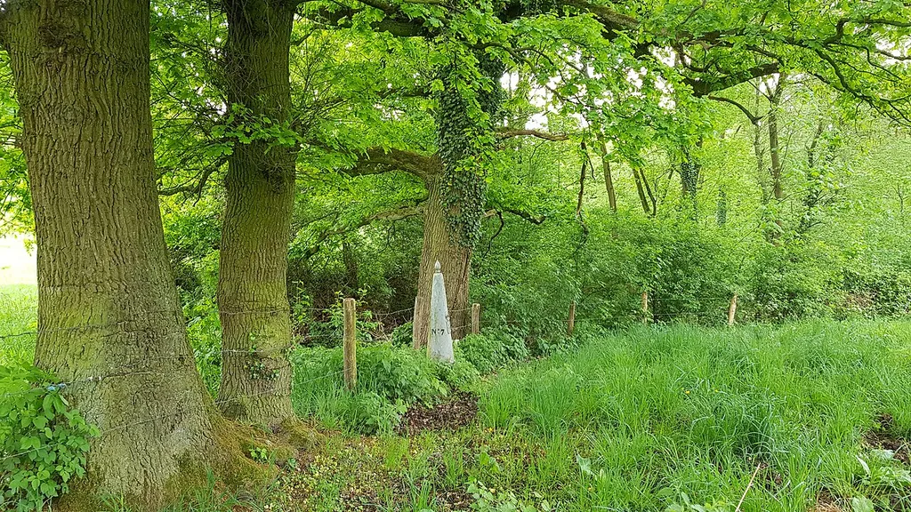 Belgium-Netherlands boundary stone no. 7