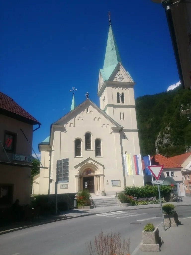 Črna na Koroškem, neo-romanic parish church of St. Oswald (sl: cerkev sv. Ožbolta), built in 1868. More info (in Slovenian only).