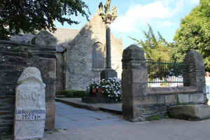 Saint-Jacques church calvary