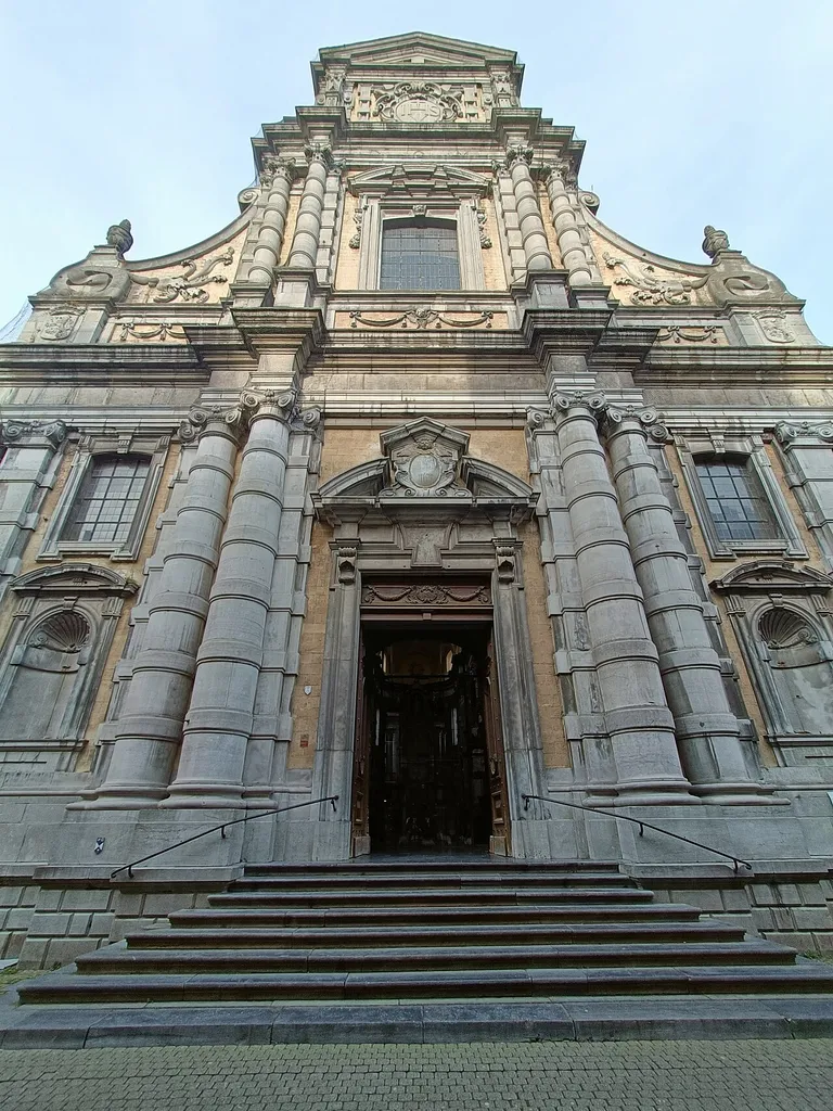 Église Saint-Loup, Namur