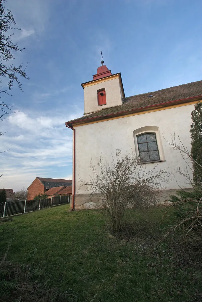 Ohnišťany kostel sv. Václava Camera location50° 19′ 46.88″ N, 15° 30′ 36.3″ E View this and other nearby images on: OpenStreetMap 50.329690; 15.510083 .mw-parser-output .fmbox{clear:both;margin:0.2em 0;width:100%;border:1px solid #a2a9b1;background-color:var(--background-color-interactive-subtle,#f8f9fa);box-sizing:border-box;color:var(--color-base,#202122)}.mw-parser-output .fmbox-warning{border:1px solid #bb7070;background-color:#ffdbdb}.mw-parser-output .fmbox-editnotice{background-color:transparent}.mw-parser-output .fmbox .mbox-text{border:none;padding:0.25em 0.9em;width:100%}.mw-parser-output .fmbox .mbox-image{border:none;padding:2px 0 2px 0.9em;text-align:center}.mw-parser-output .fmbox .mbox-imageright{border:none;padding:2px 0.9em 2px 0;text-align:center}.mw-parser-output .fmbox .mbox-invalid-type{text-align:center}@media screen{html.skin-theme-clientpref-night .mw-parser-output .fmbox-warning{background-color:#300}}@media screen and (prefers-color-scheme:dark){html.skin-theme-clientpref-os .mw-parser-output .fmbox-warning{background-color:#300}}This file was created as a part of the photographic program of Wikimedia Czech Republic. Project: Foto českých obcí The program supports Wikimedia Commons photographers in the Czech Republic.