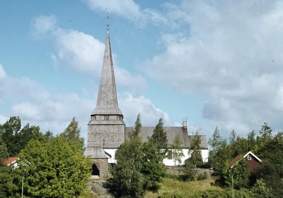 Skene kyrka, exterior