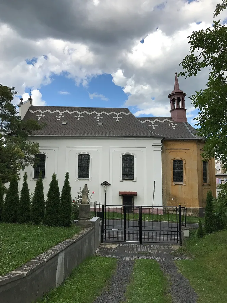 Kostel sv. Valentina v Novosedlicích