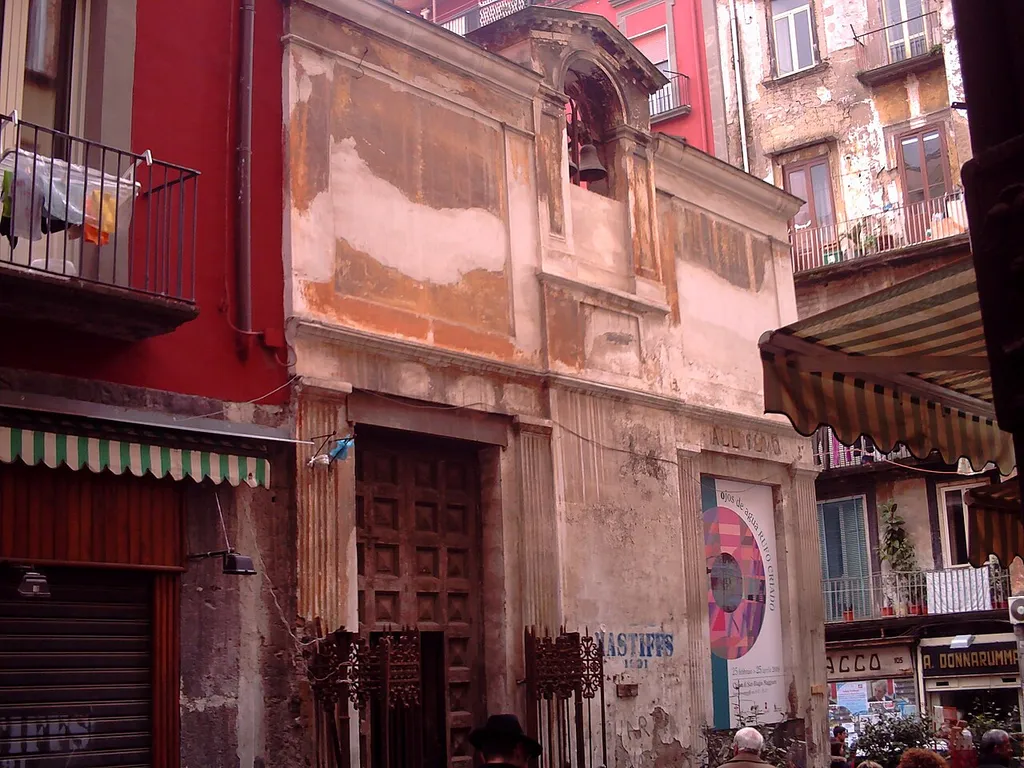 Facciata di San Gennaro all'Olmo (Napoli)