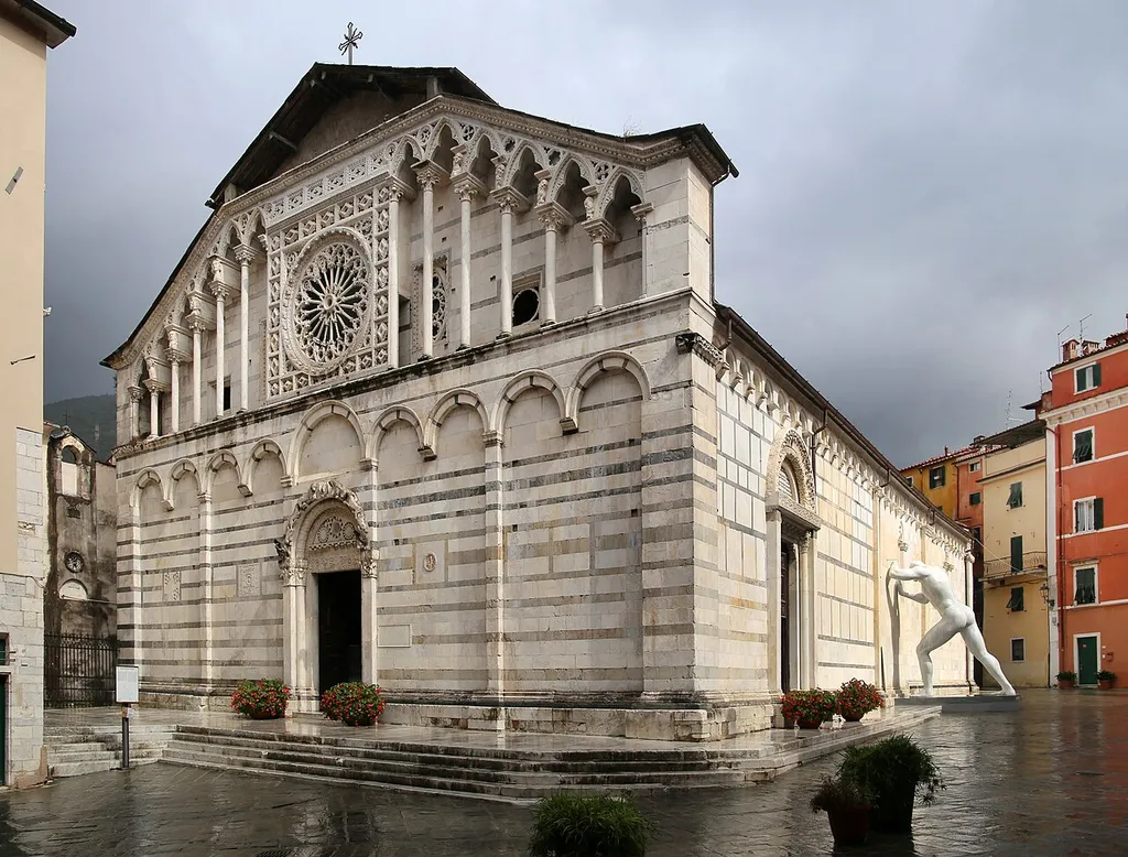 Cathedral (Carrara)