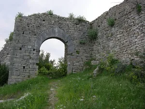 Monsummano Alto Castle - Porta del Mercato
