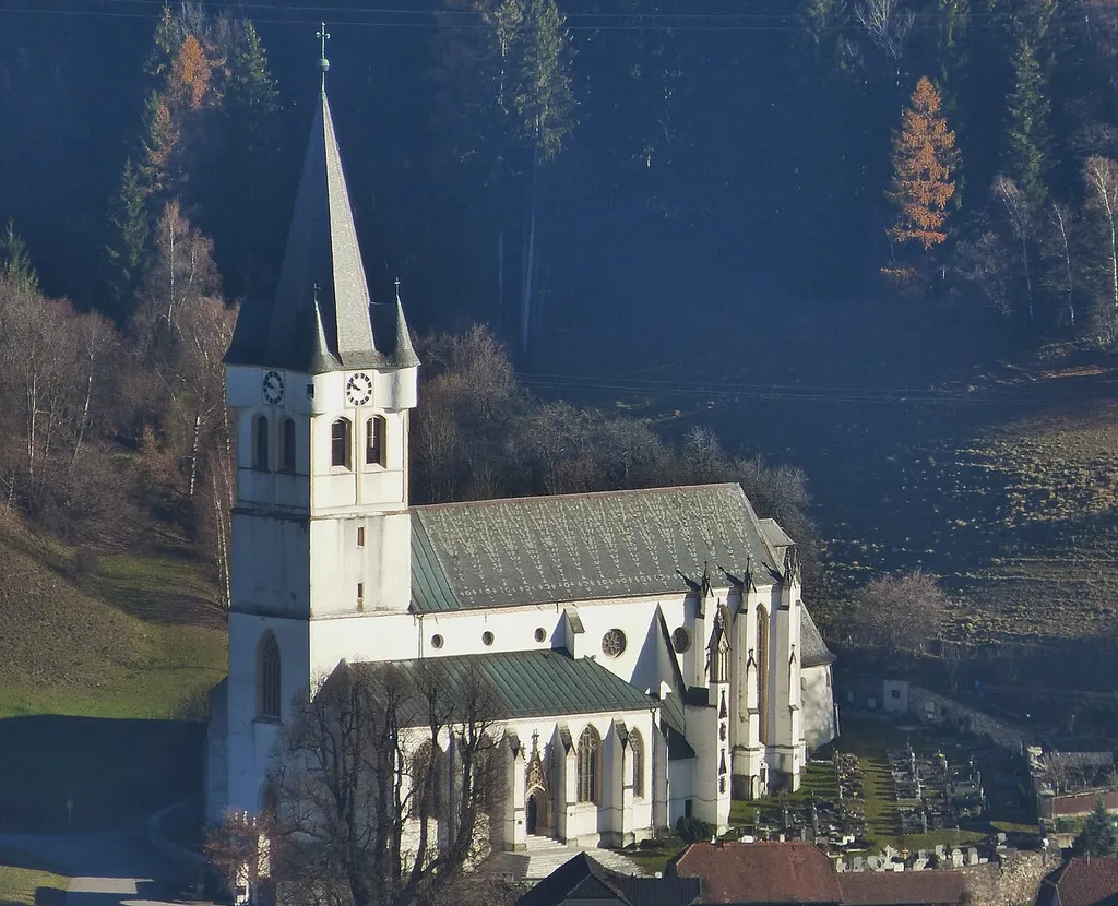 This media shows the protected monument with ObjektID 67883 in Austria. (Commons, de, Wikidata) Pfarrkirche St. Leonhard im Lavanttal (Kärnten). Blick vom