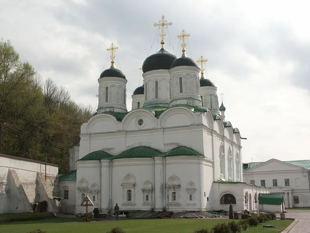 Россия: Нижний Новгород: Нижегородский район: пер.Мельничный: Благовещенский монастырь: собор Благовещенский; 16:07 08.05.2006