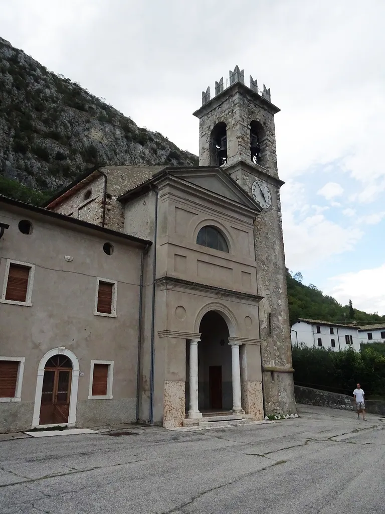 Canale (Rivoli Veronese, Veneto, Italy), Saint Luke church