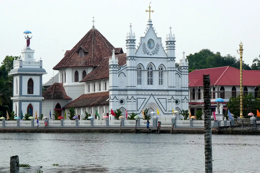 മർത്ത് മറിയം സിറോ-മലബാർ പള്ളി, പുളിങ്കുന്ന്