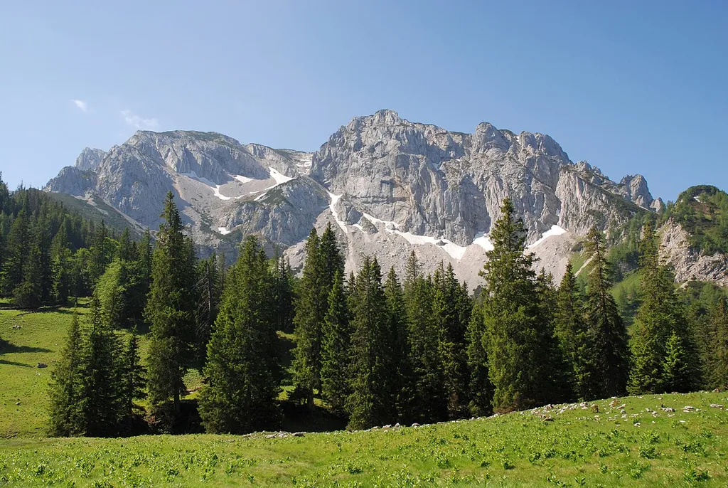 This file shows the National Park Kalkalpen in Austria.
