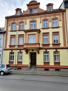 Bahnhofstraße 25