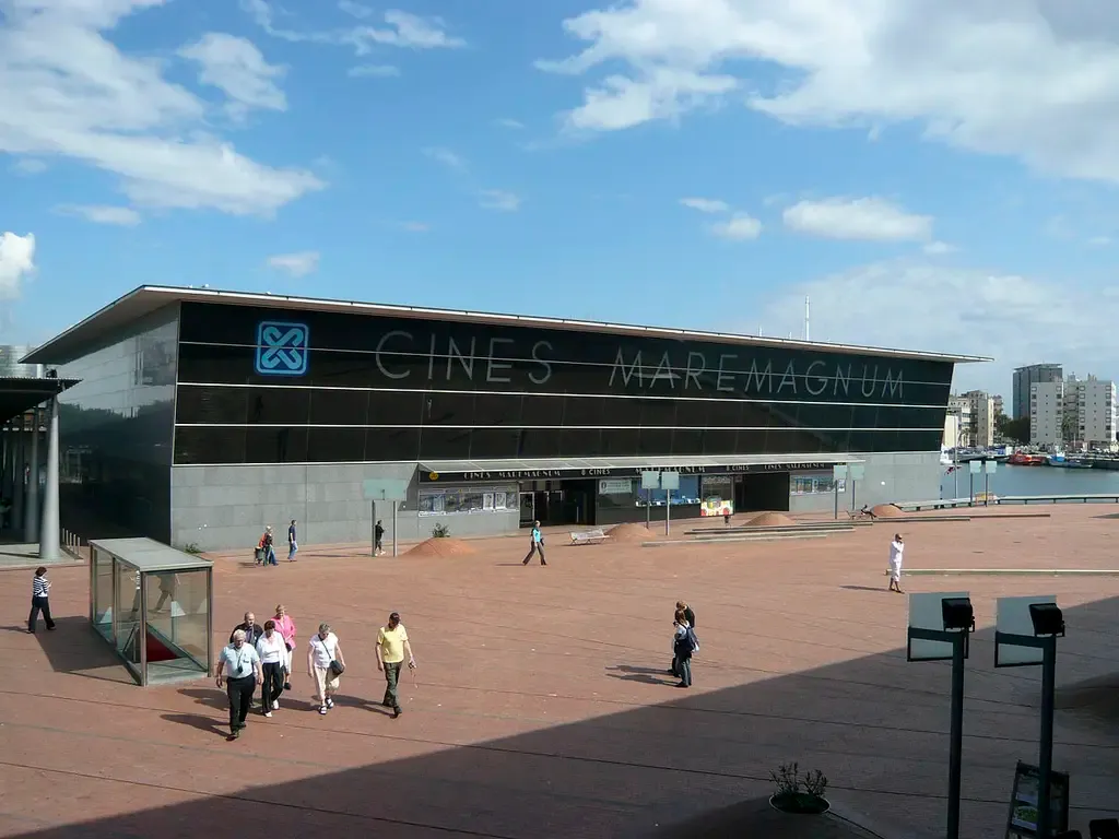 Cines Maremagnum