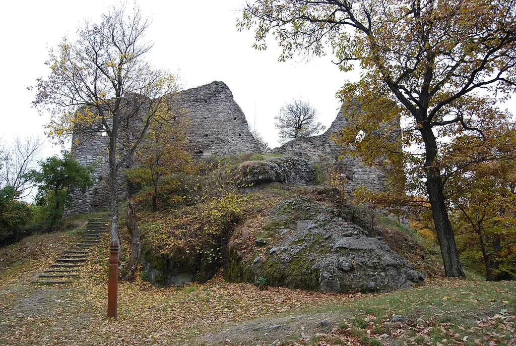 Burg Drégely