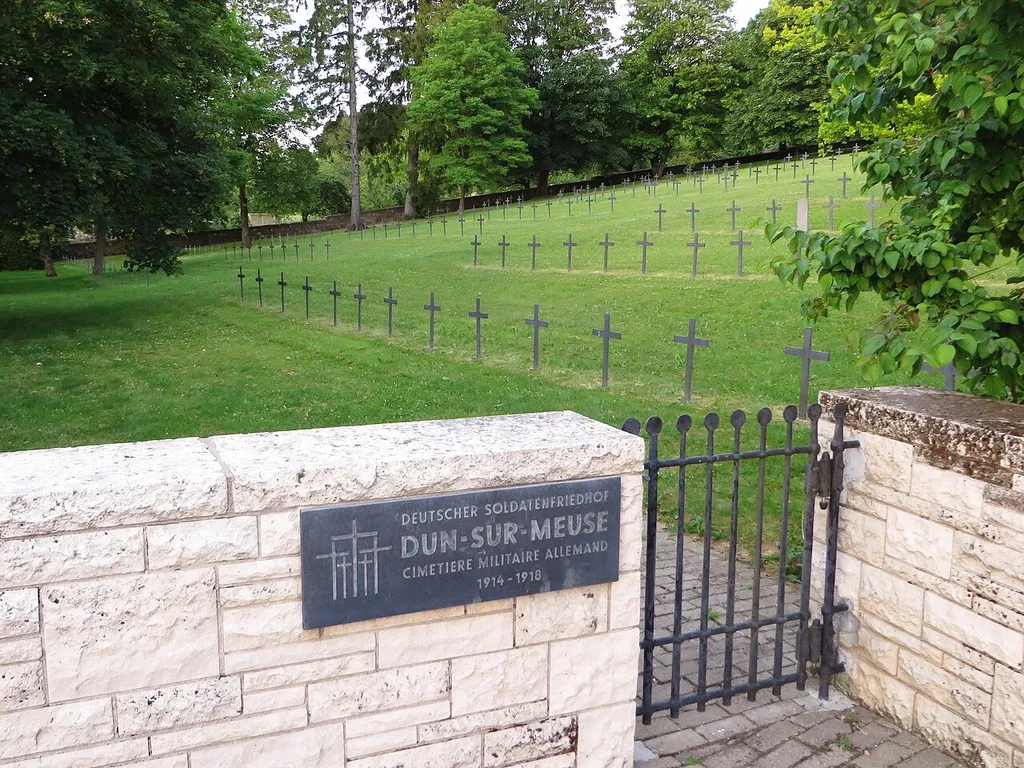 Dun Meuse cimetiere militaire allemand