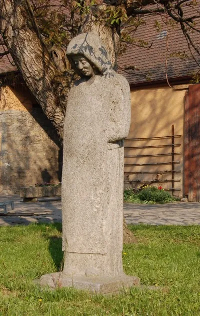 Nonnenstatue in de:Schäftersheim zur Erinnerung an das Kloster