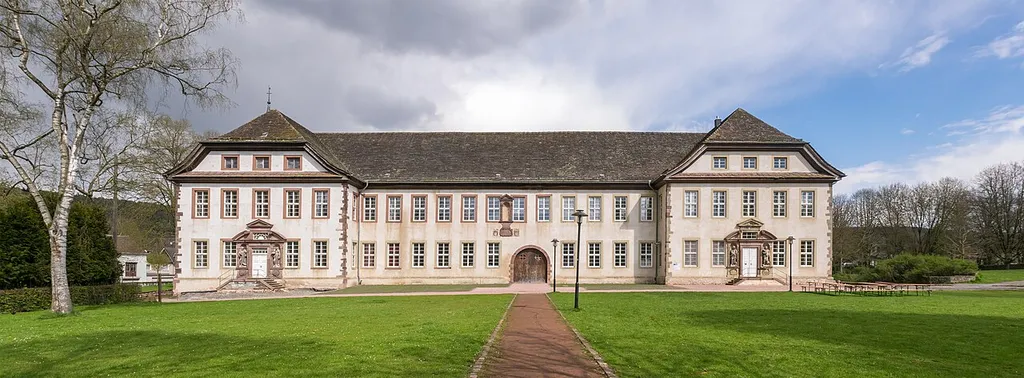Das (heute) koptisch-orthodoxe Kloster Brenkhausen bei Höxter.