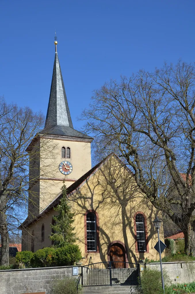 evang.-luth. Kirche in Lindelbach (OT von Randerssacker), Lkr. Würzburg