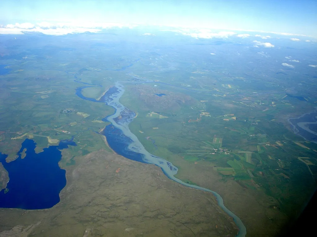 Lake Hestvatn, river Hvítá in Iceland; looking north