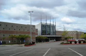 Regal Evergreen Parkway 13