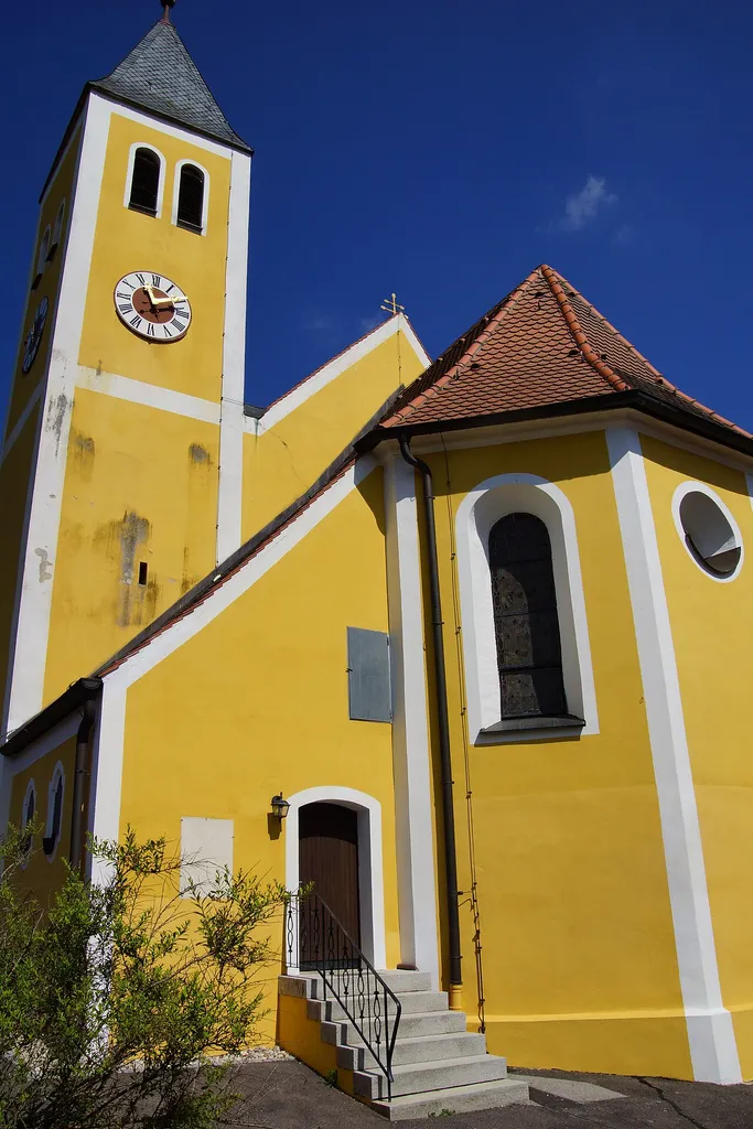 Die katholische Pfarrkirche St. Michael in Allersburg, Markt Hohenburg in der Oberpfalz: