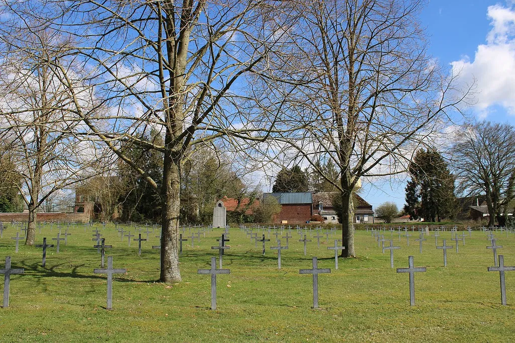 Cimetière militaire allemand de Mennevret.