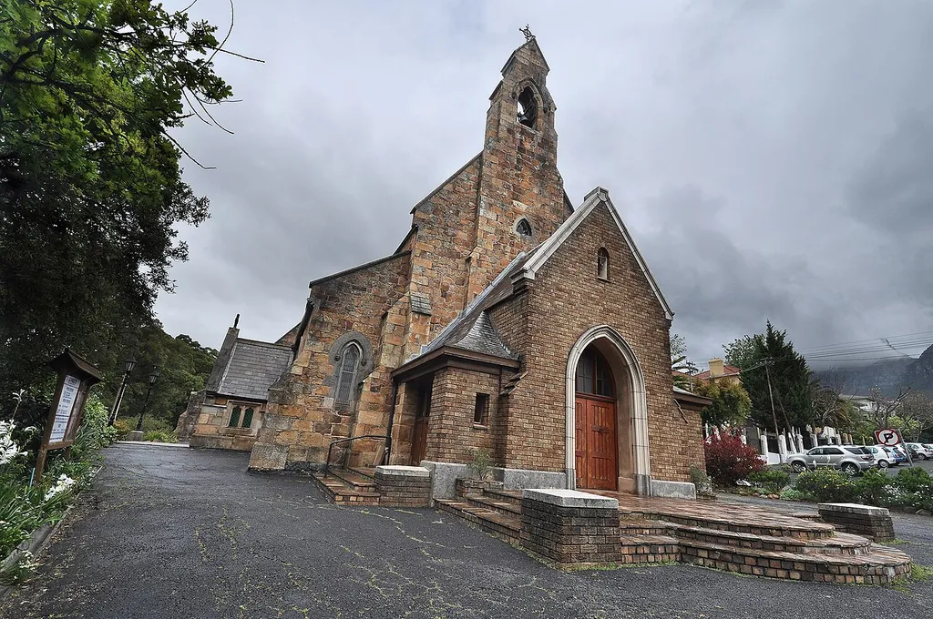 St Paul's Church, Church Street, Rondebosch, Cape Town The land on which St. Paul'⁬s Church was erected was granted by Governor Sir Lowry Cole on 30 August 1832 and is one of the earliest land grants to an Anglican Parish in South Africa. The site was consecrated by Bishop Daniel Wilson on 5 September 1832.