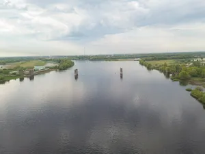 Railway bridge across the Volkhov (Veliky Novgorod)