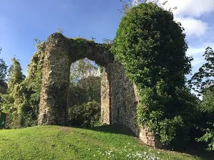 Remains Of St Peter Southgate Church