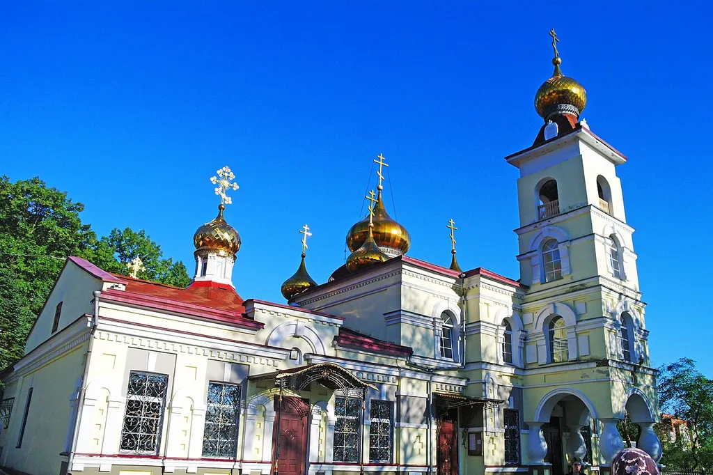 Церковь Скорбящей Богоматери - мемориал русских воинов, погибших в русско-японскую войну: улица Махалина, 30, Владивосток, Приморский край