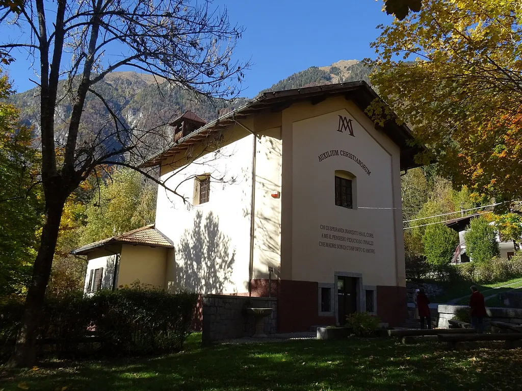 Carisolo (Trentino, Italy), Our Lady of Help church