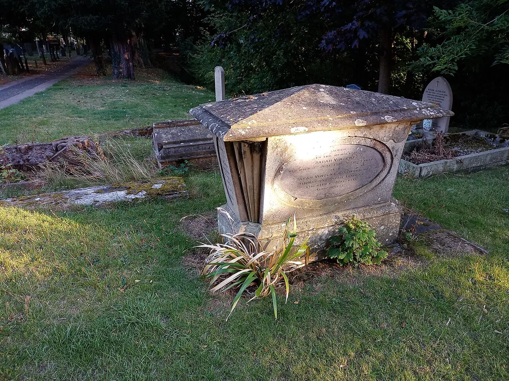 Table Tomb 5 Metres South Of South Transept Of Church Of St Mary (tomb in Bottesford, Melton, Leicestershire, UK)