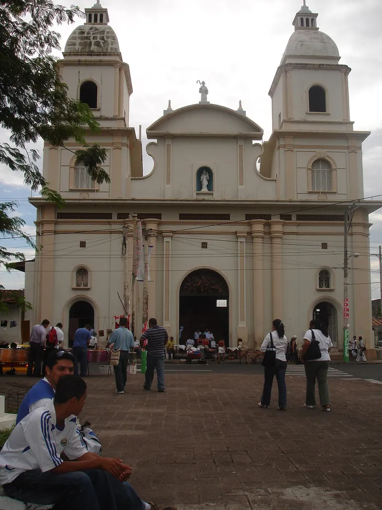 This is a photo of an monument in El Salvador identified by the ID