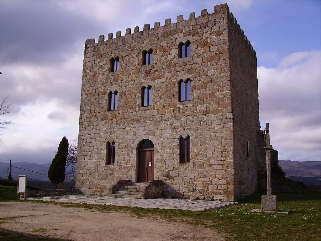 Pardo de Cela Castle in Alfoz. Castrodouro Castle in Alfoz.