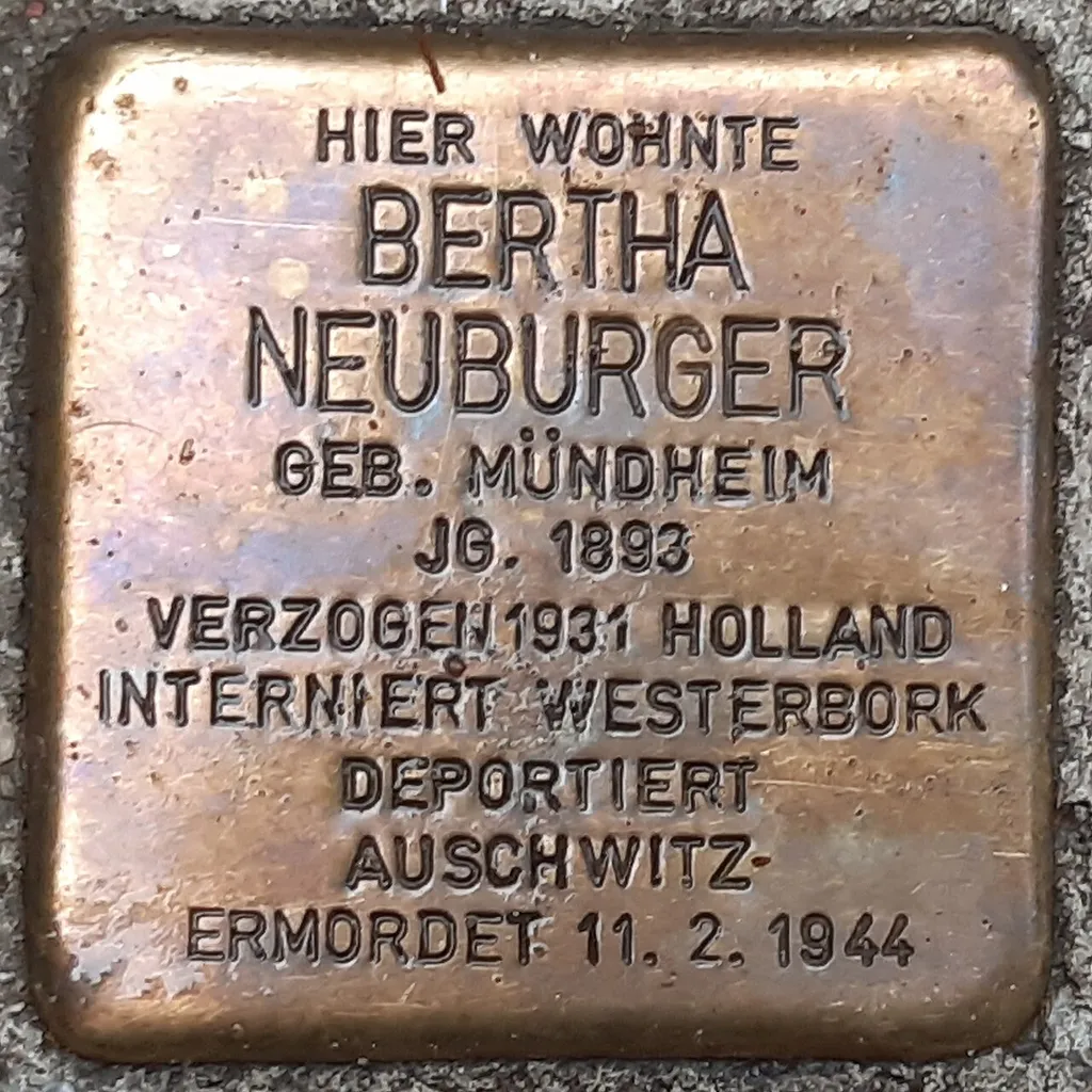 Stolperstein für Bertha Neuburger in Hamburg-Eppendorf