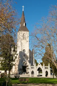 Holy Cross Church