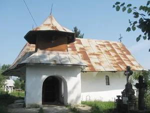 Wooden church in Todirești, Suceava