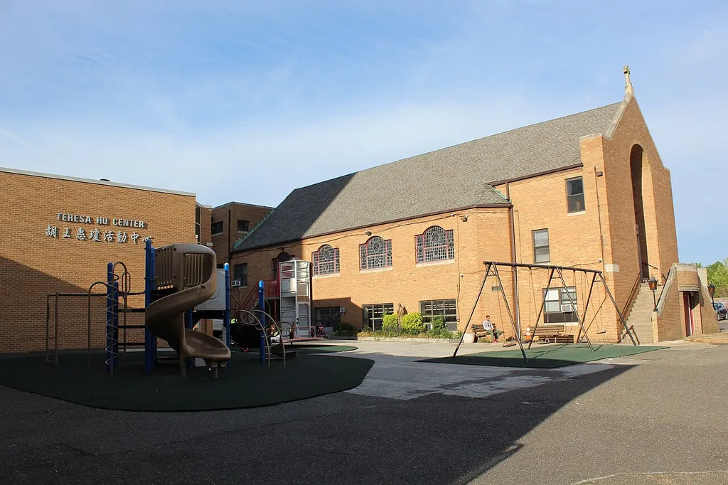 Holy Redeemer Chinese Catholic Church and School