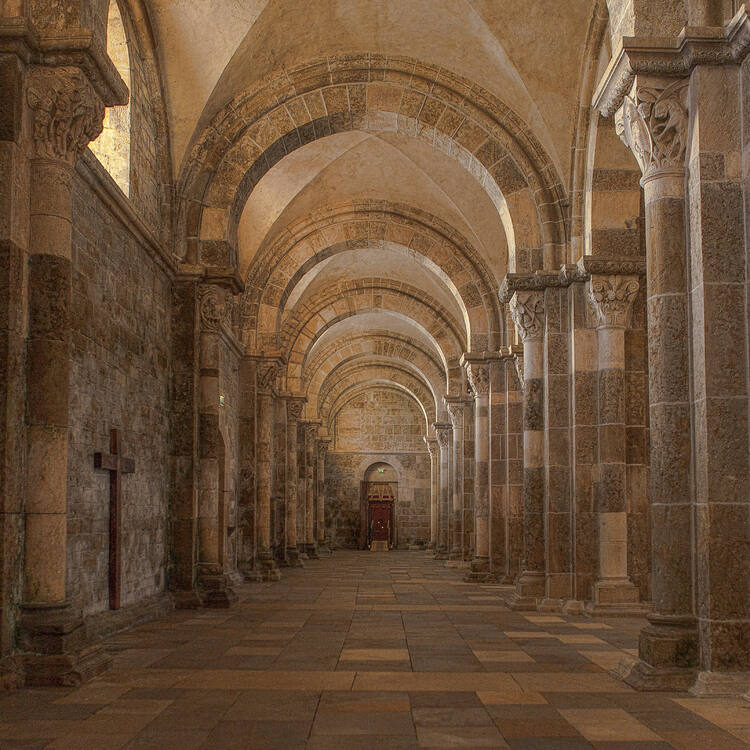 Vézelay, Church and Hill